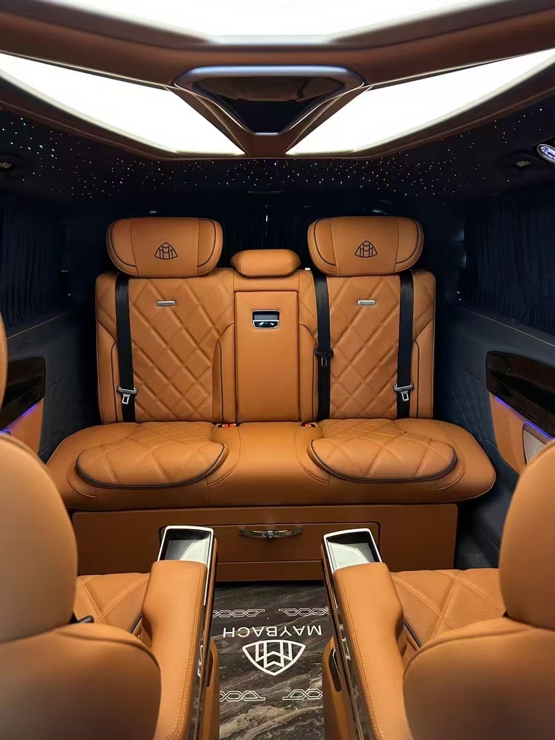 Mercedes Benz V-Class  V4